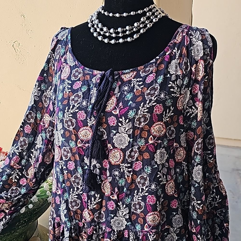Navy floral printed gypsy style pullover top size XL